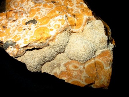 Natrolith (Hohentwiel).JPG