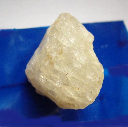 _Sanidin X_2,6 x 2 cm_Riedener Berg_Volkesfeld_Mendig_Riedener Vulkan_Eifel_0513_Peter_1c.jpg