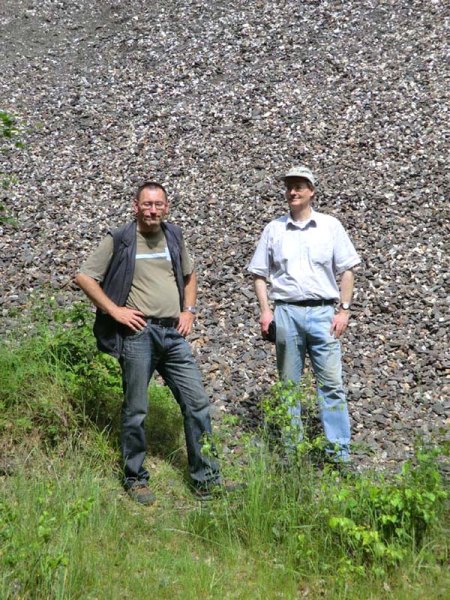 _Treffen_Friedrichssegen_zwei der Foren-Mods vor der Halde_25.5.14_1b.JPG