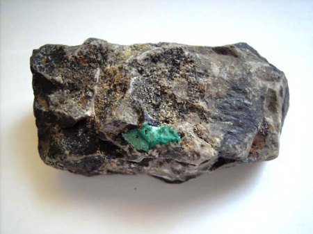 Malachit auf Zechstein-Dolomit_Eigenfund 95_Altenmittlau_Maingebiet_Peter.JPG