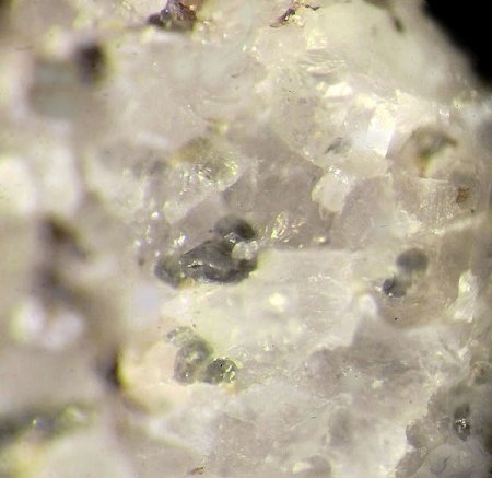 _Calcit xx_Diopsid körnig grau-grün vermut._Exkurs 3.7.14_Pinge ehem. Marmoritwerk_Hochstädten_Bensheim-Auerbach_Odenwald_Hessen_Peter_1b.JPG