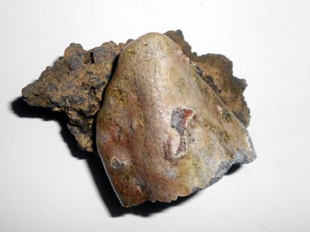 Silikat-Xenolith (1)Emmelberg,Eifel.JPG