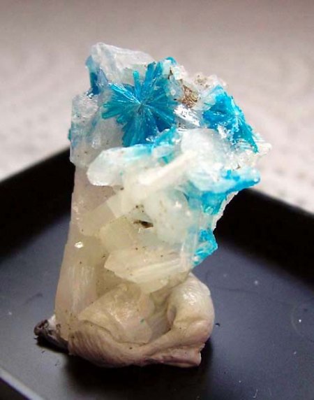 Cavansit hellblau auf Stilbit_Poona_Maharashtra Gebirge_Indien_Peter.jpg