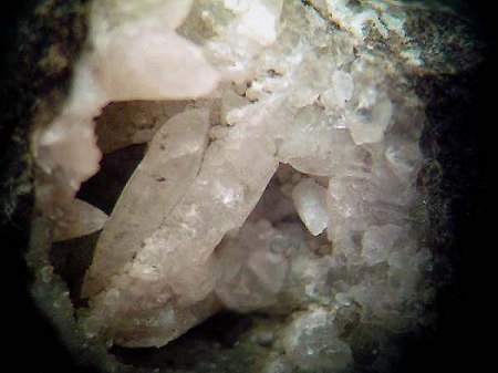 Apophyllit xx_BB 6mm_Steinbruch am Gaulsberg_Ortenberg_Vogelsberg_Wetterau_Hessen_Eigenfund 0997_Peter.jpg