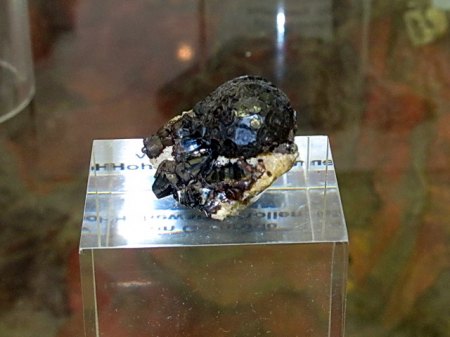 Cronstedtit Gernrode (Hohewarte-Stollen).JPG