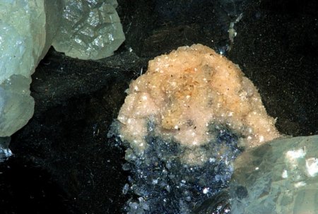Nr.15-1 Zinkblende, Quarz, Pyrit  (7).jpg