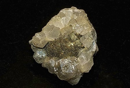Calcit auf Pyrit (2).jpg