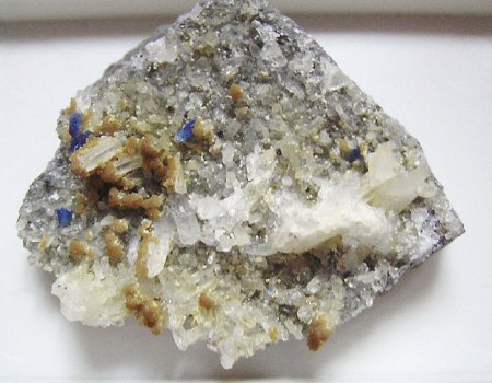 _Ferrivauxit xx braun_Vauxit xx blau_Mina Siglo Vente_Llallagua_Bustillo Prov._Potosi Dept._Bolivien_TL_KS_Peter_1b.jpg