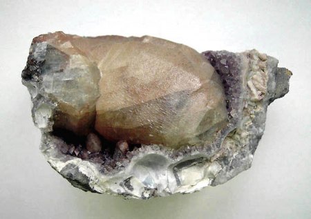 Calcit_Amethyst_Juchem Hunsrück_Pfalz_Peter.JPG