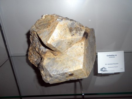 Orthoklas PleysteinDSCN2064.JPG
