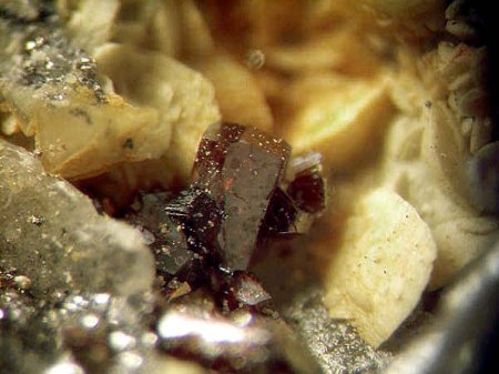 Pyrargyrit_Huancavelica_Peru_2_Peter.JPG