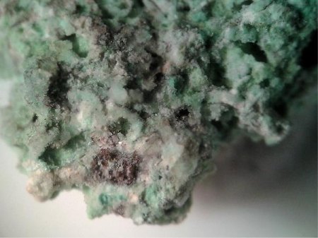 Dolerophanit Euchlorin Vesuv.jpg