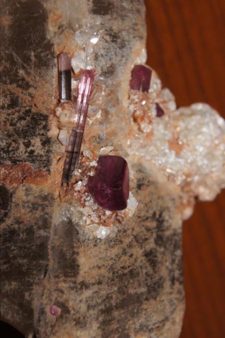 Turmalin_Rauchquarz Detail_Mada.JPG