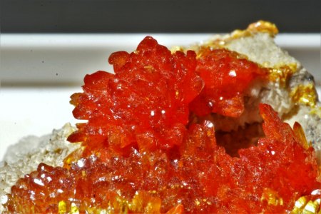 Auripigment     Elbrusskiy Mine   Kaukasus-Russland.JPG