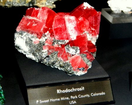 Rhodochrosit       F Sweet Home Mine   Park County  Colorado-USA.JPG