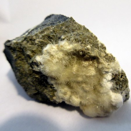 Natrolith Zeilberg,Maroldsweicach.jpg