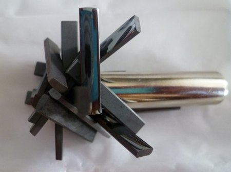 Neodym-Magnet im Einsatz bei Hämatin.JPG