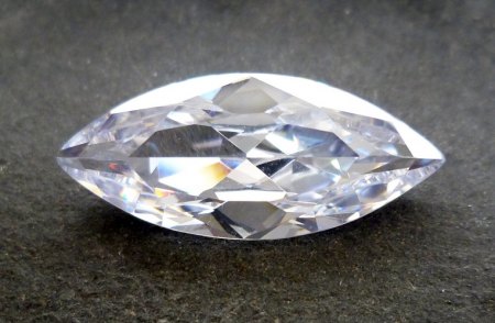 Schliffbeispiel Navette Diamantschliff.JPG