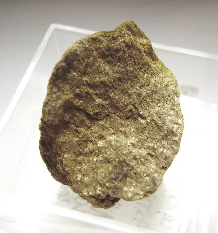 _Lobanovit gleich ehem. Magnesium-Astrophyllit_KS_Norkpakhk Mt._Chibiny Massiv_Kola-Halbinsel_Murmansk_Russland_Peter.jpg