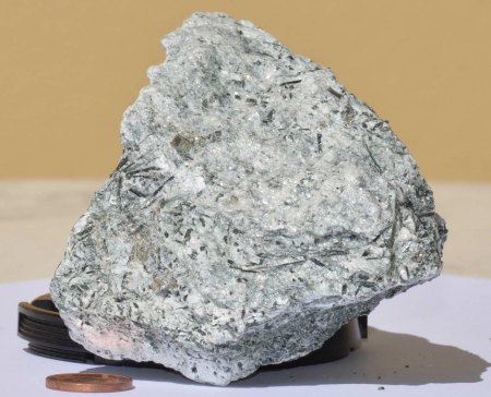 Pyrit und Aktinolith.jpg
