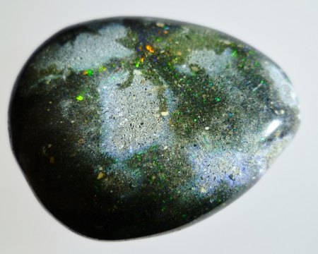 Honduras Opal 215,70ct ca 50x40mm.JPG