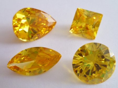 Cubic Zirconia gelb.JPG