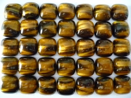 Tigerauge Carre Cushion Cab 15x15 mm.JPG