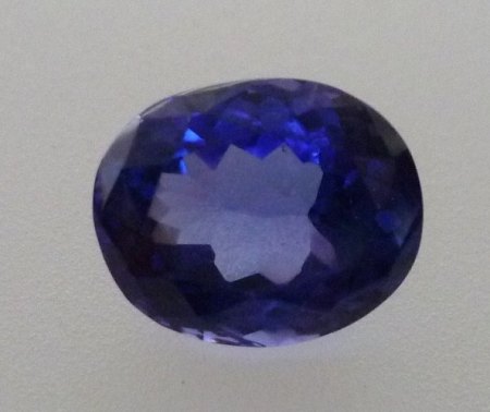 Tansanit oval 10,8x8,8mm 4,65ct.JPG