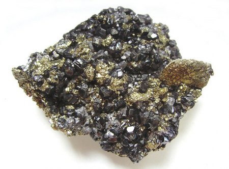 _Sphalerit_Pyrit_u.a._HS 9x7,5x3,5 cm_Maramures_Rumänien_Peter_Vorderseite_1a.jpg