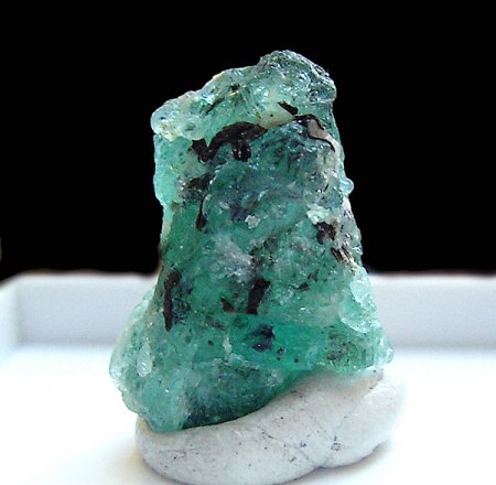 _Vanadium-Beryll x_2 cm Länge_Magara Mine_Lake Manyara_Arusha Reg._Tansania_Peter_1b.jpg