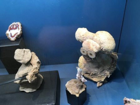 Formen und Bilder in Mineralien 2.JPG
