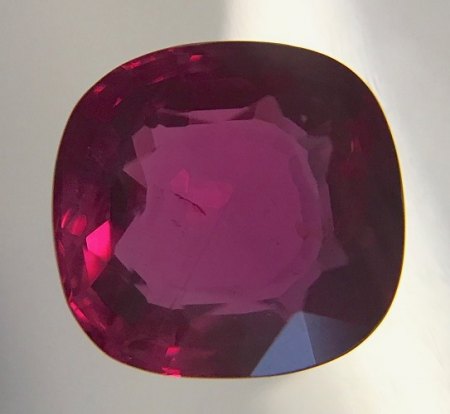 Rubin, natürlich, unbehandelt, nicht gebrannt antik fac. 7,6 x 7,3 x 3,9mm 2,31ct.jpeg