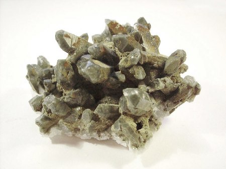 _Quarz xx bis 1,5 cm m. Epidot überzogen_6 cm Breite_Nordwaziristan_FATA_Pakistan_Peter_1a.JPG