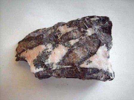 _Rhodochrosit_Todorokit_Tilasit xx_Handstufe Rückseite_Stbr. Fuchs_Hartkoppe_Sailauf_Aschaffenburg_Spessart_Peter.jpg