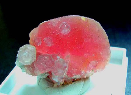 Rhodochrosit_rot_China_Peter.jpg