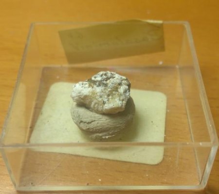 Basaluminit (Felsöbanyait)