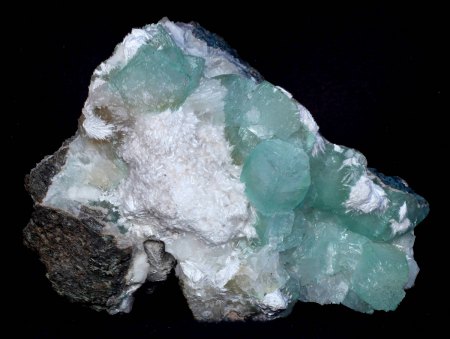 Apophyillit / Natrolit / Okenit / Basalt (Indien) BB = 110 mm