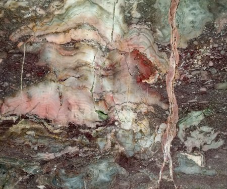 Lahnmarmor im ehemaligen Steinbruch Unica in Villmar