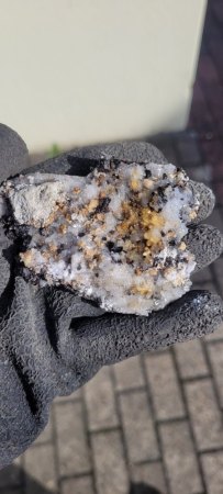 Ungewöhnliches Erbe: Eine Garage voll Mineralien, Steinen und Fossilien - Hilfe!