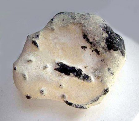_Feuerstein mit Kreide-Überzug_Geschenk_Ostsee_Peter_2.jpg