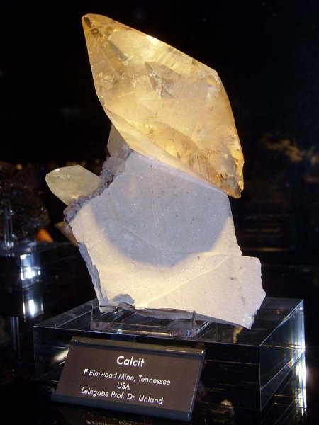 _terra mineralia_Calcit_Elmwood Mine_Tennesee_USA_Peter_16.10.10.JPG