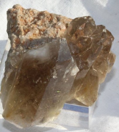 Binghamit und seine steinigen Mitbewohner