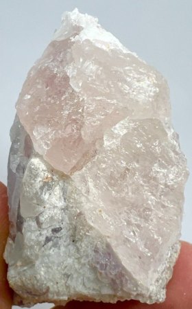 Binghamit und seine steinigen Mitbewohner