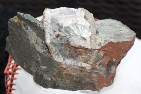 Mineralien von unbekannten Fundorten