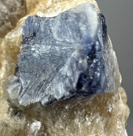 Binghamit und seine steinigen Mitbewohner