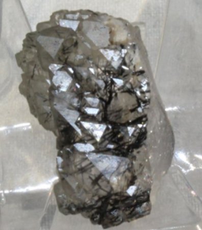 Binghamit und seine steinigen Mitbewohner