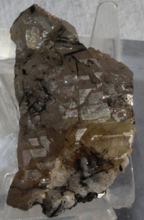 Binghamit und seine steinigen Mitbewohner