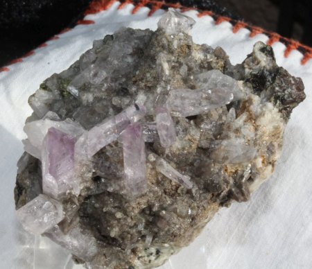 evtl. Amethyst aus (Osilo, Sardinien, Italien)