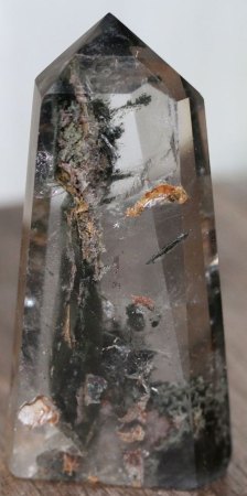 Binghamit und seine steinigen Mitbewohner