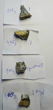 [B] Gold auf Quarz-Arsenopyrit-Matrix Fundkofel